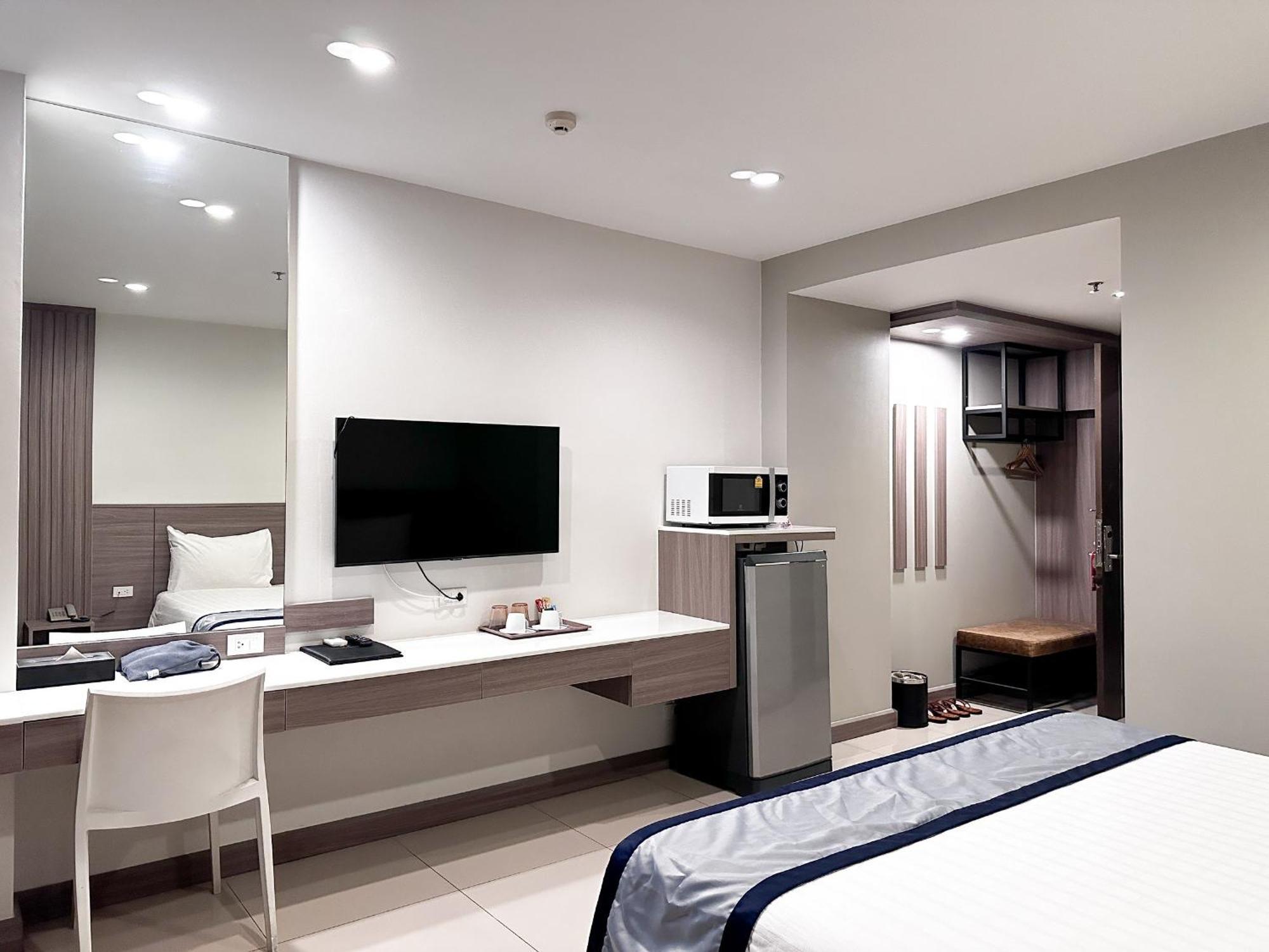 Crystal Suites Suvarnbhumi Airport Bangkok Ngoại thất bức ảnh