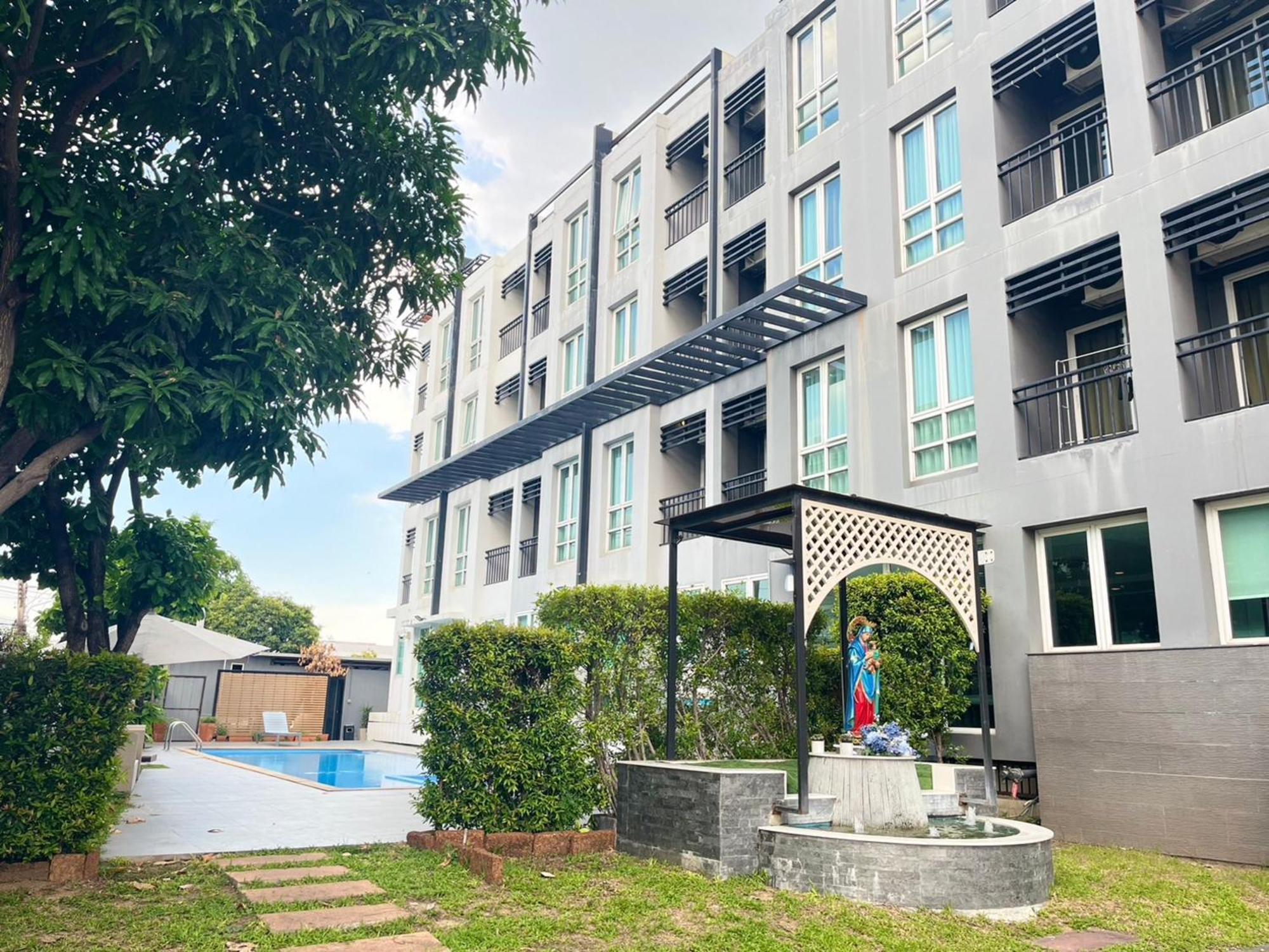 Crystal Suites Suvarnbhumi Airport Bangkok Ngoại thất bức ảnh