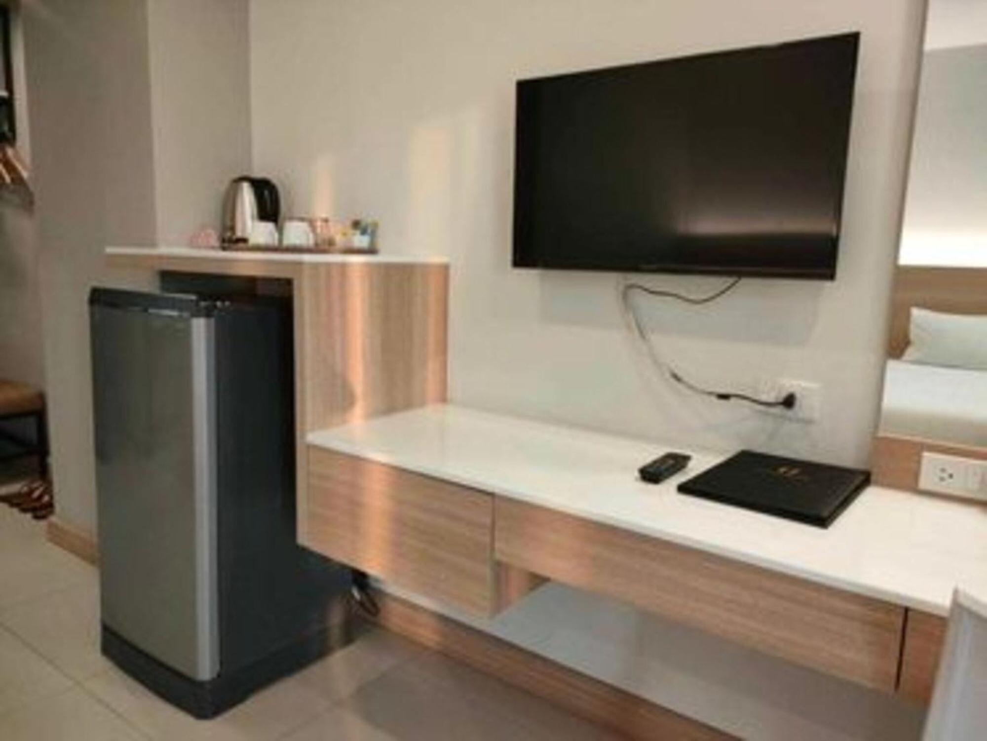 Crystal Suites Suvarnbhumi Airport Bangkok Ngoại thất bức ảnh