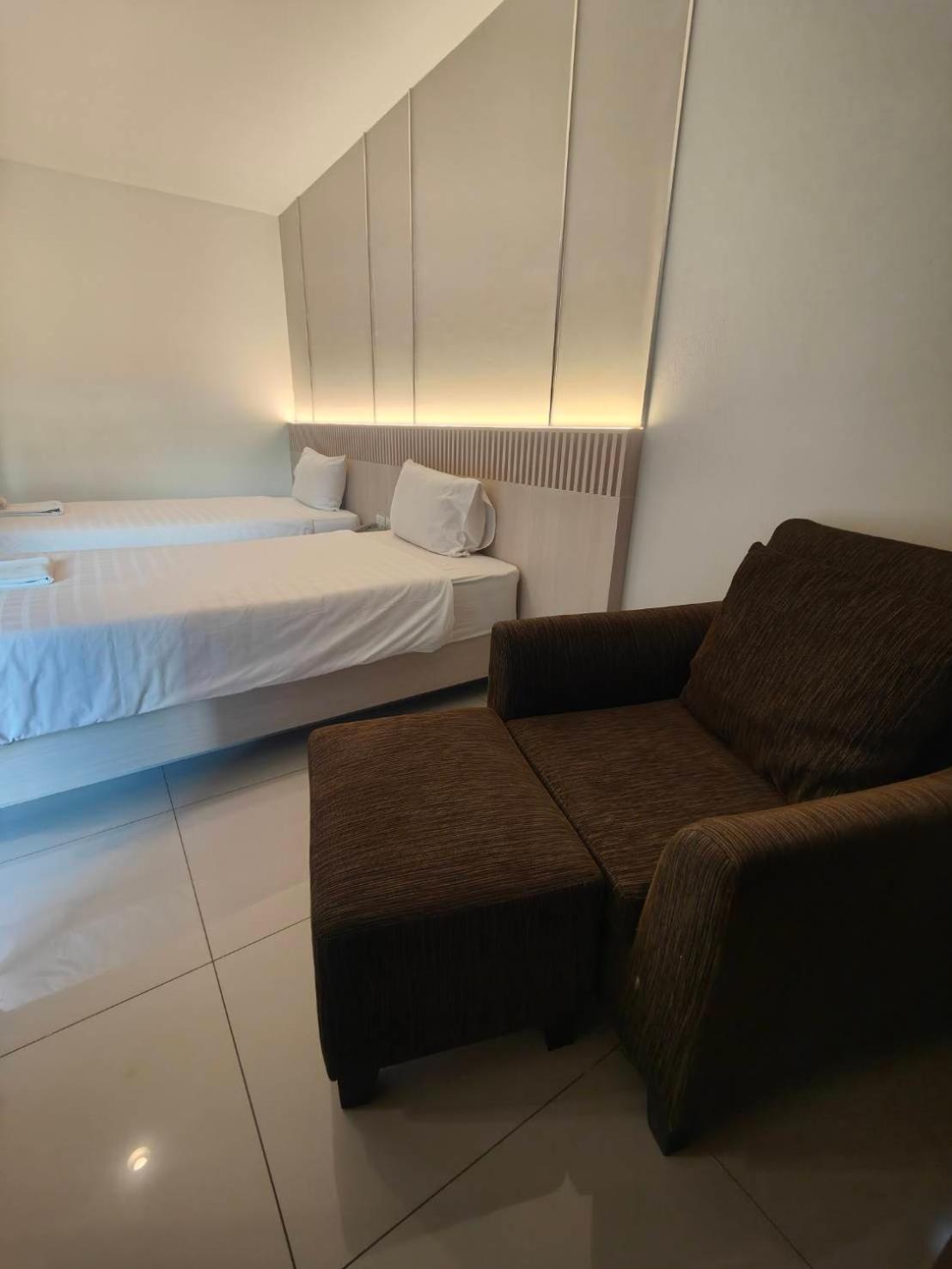 Crystal Suites Suvarnbhumi Airport Bangkok Ngoại thất bức ảnh